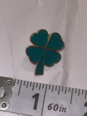 Green 4 Leaf Clover Pin Brooch